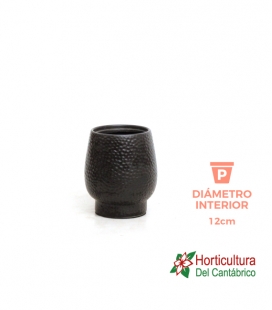 Maceta negra puntos